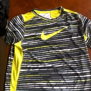 Nike dri fit boys shirt